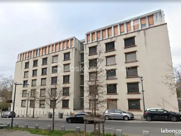 Studio 1 pièce 17 m²