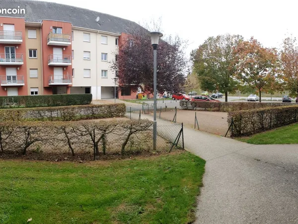 À LOUER - APPARTEMENT 54 m² AVEC BALCON ET PARKING - GAILLON
