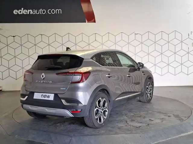 Renault Captur e-tech plug-in 160 - 21 — photo 14