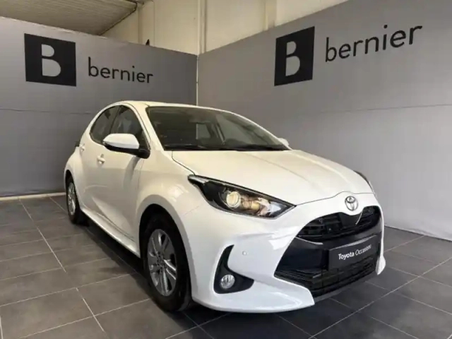 Toyota Yaris 120 vvt-i dynamic business 5p mc24