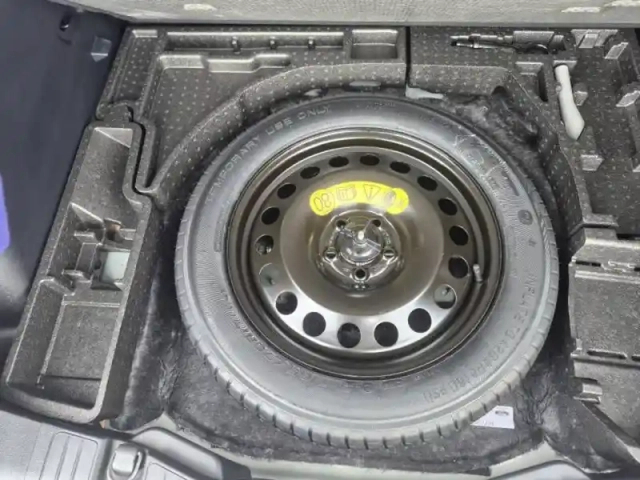 Ford Kuga 2.0 ecoblue 120 ch st-line bva — photo 9
