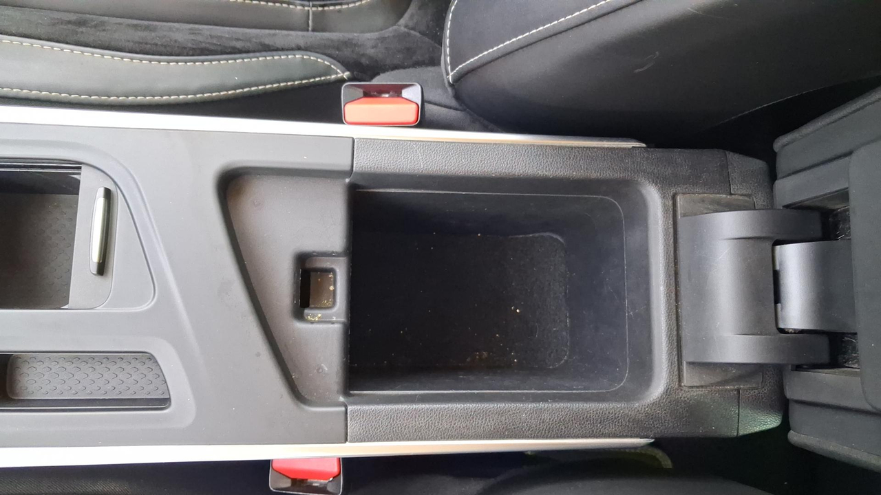 Renault Mégane IV Berline TCe 140 Energy EDC — photo 39