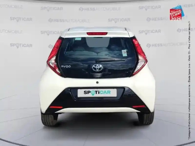 Toyota Aygo 1.0 vvt-i 72ch x-play x-app 5p mc18 — photo 7