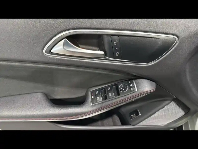 Mercedes Gla 180 fascination 7g-dct — photo 15