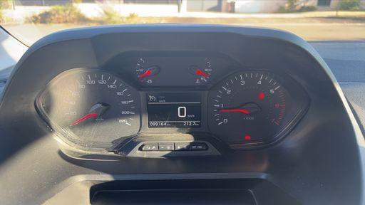 Peugeot Partner 1.5 BlueHDi 130 - Asphalt – 2019 – 99164 km – Diesel – Boîte Manuelle — photo 17