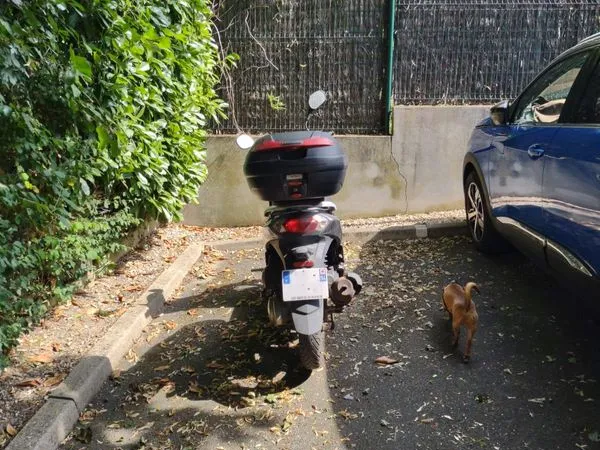 Parking extérieur à louer Chaville