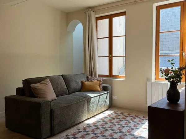 À vendre - Superbe T2 de 51 m² entièrement rénové - Centre historique de Dinan