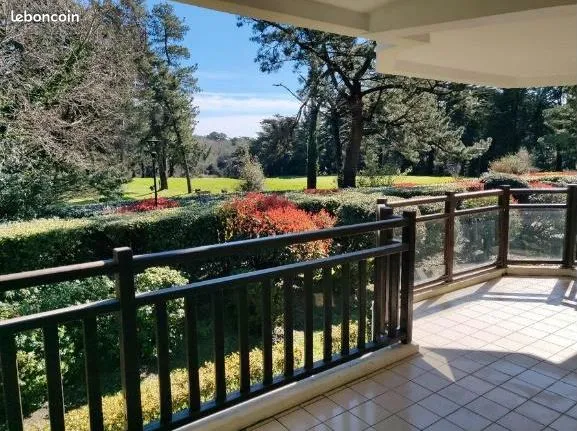 Location appartement meublé 2 pièces vue Golf Pornic