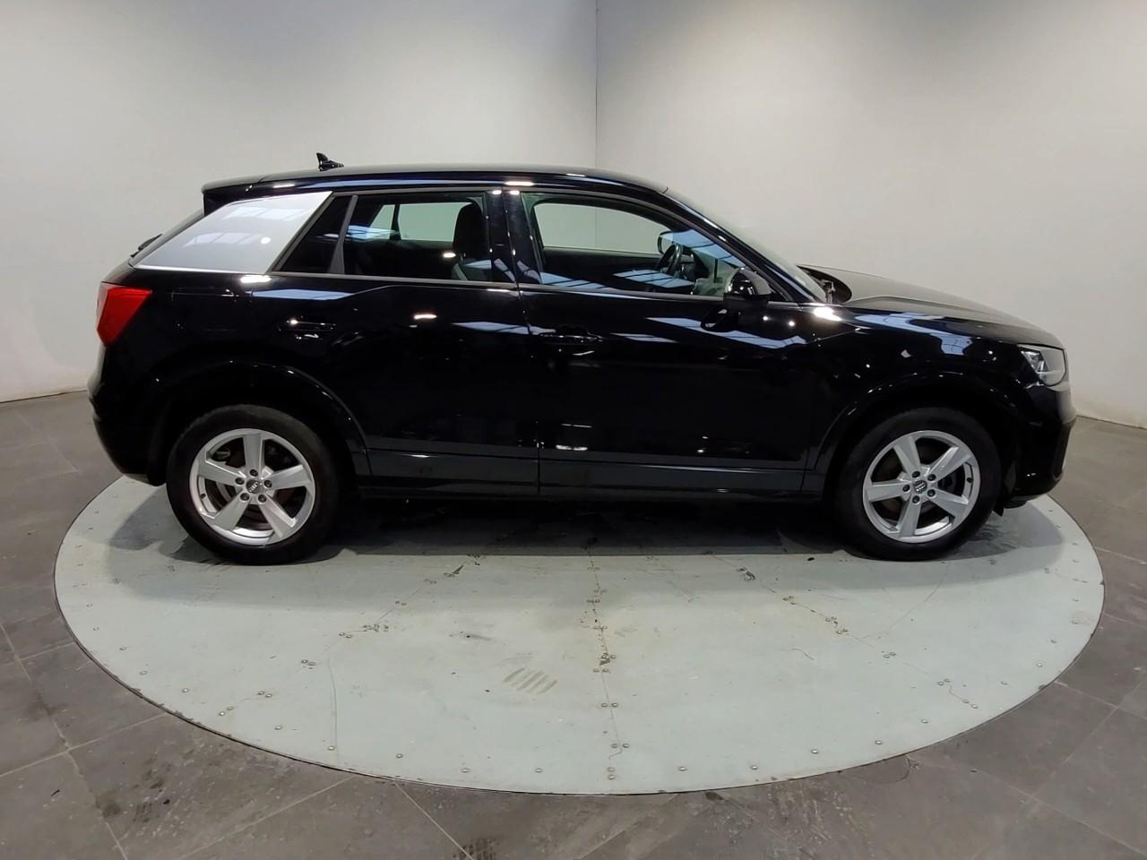 Audi Q2 35 tfsi cod 150 s tronic 7 sport — photo 6