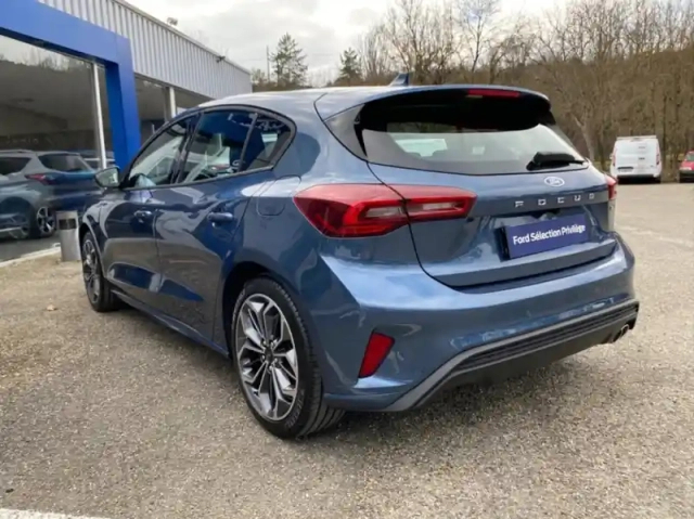 Ford Focus 1.0 flexifuel mhev 125ch st-line design — photo 13