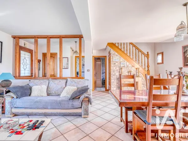 Maison 5 pièces 104 m²