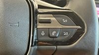 Peugeot 308 1.2 PureTech 130ch S&S Allure Pack EAT8 — photo 25