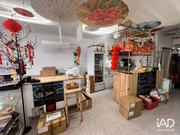 Immeuble commercial 2 pièces 132 m²