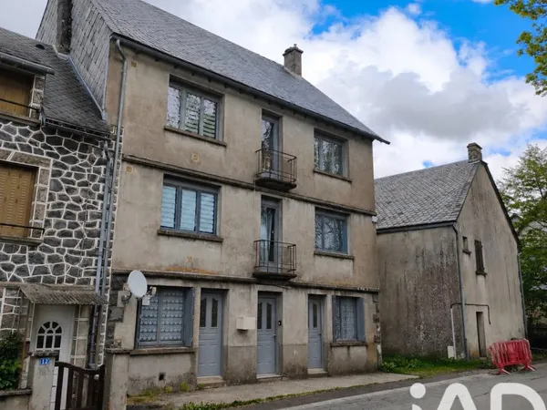 Maison 13 pièces 207 m²
