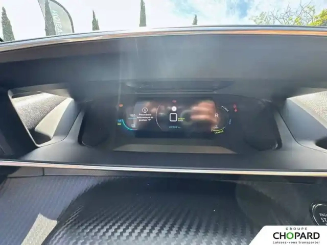 Peugeot 2008 electrique 136 ch — photo 17