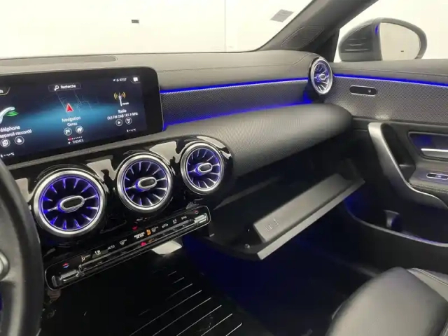 Mercedes Cla shooting brake 200 d 8g-dct — photo 102
