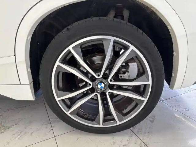 Bmw X2 sdrive 18i 136 ch dkg7 — photo 17