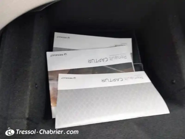 Renault Captur tce 150 fap edc initiale paris — photo 16