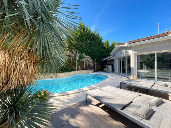 Maison 8 pièces 237 m²