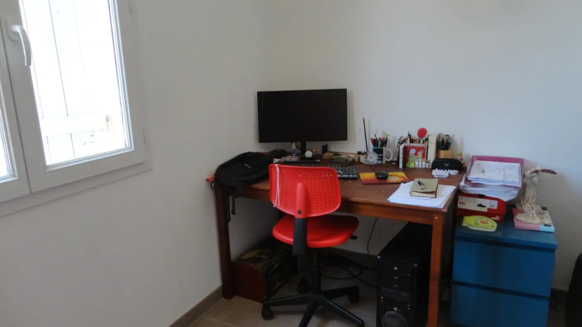 Photo 6
