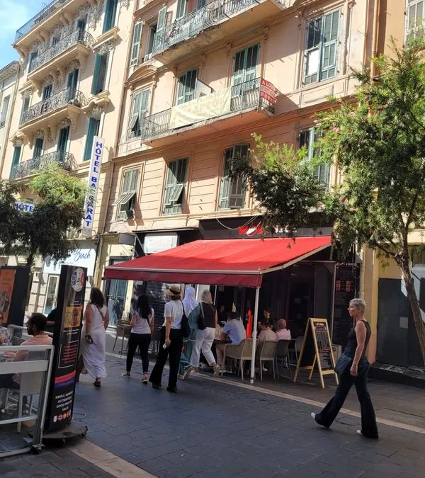 Photo 1