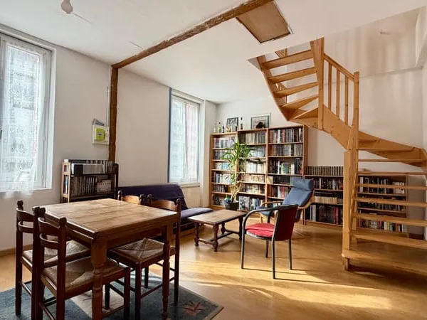 ROND-POINT DE RENNES - Maison de 76m² avec terrasse