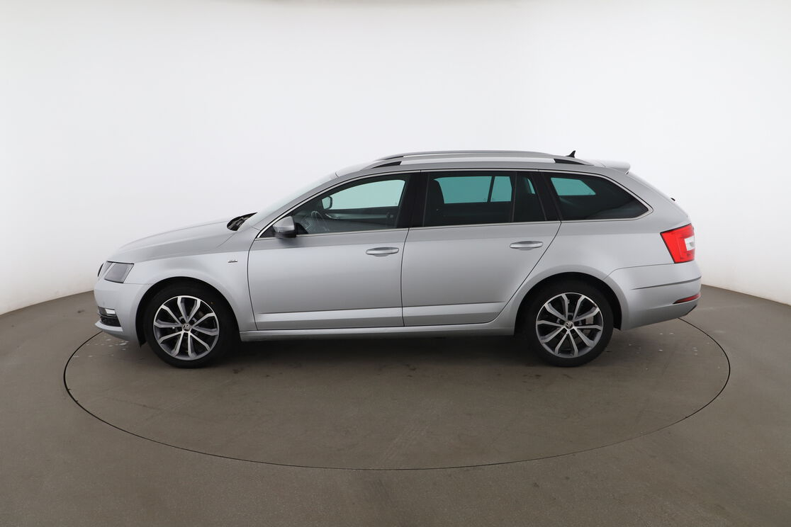 Skoda Octavia Combi 1.6 TDI Drive — photo 2