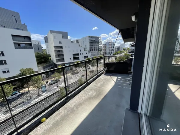 T3 non meublé avec terrasse et parking - Bordeaux