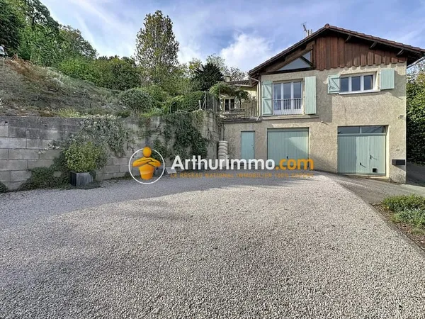 Belle maison à MAUBEC - 3 chambres - 114 m²