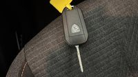Peugeot 208 1.2 Hybrid 110ch Style e-DCS6 — photo 16