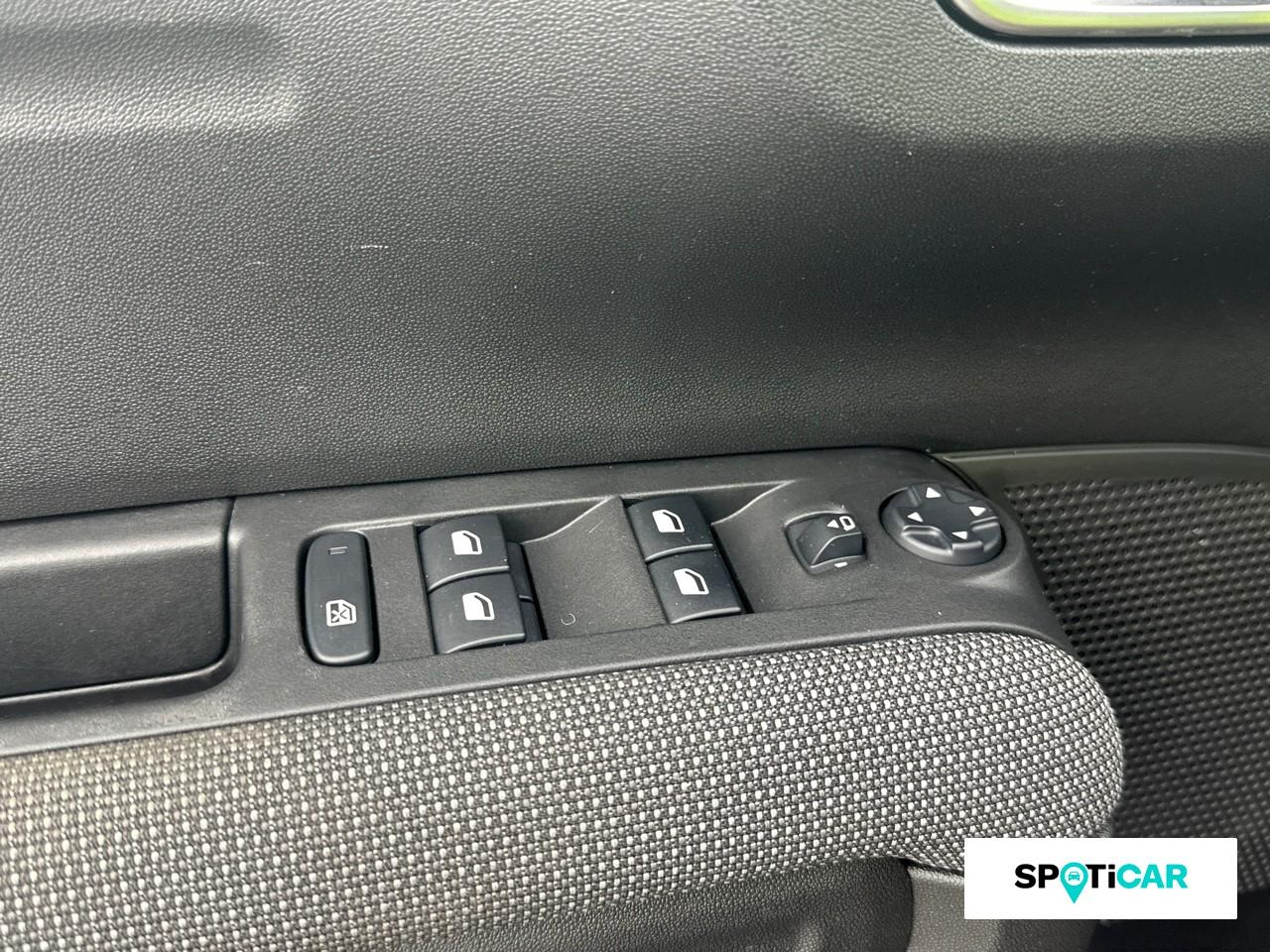Citroën C3 Aircross puretech 110ch s&s shine — photo 19