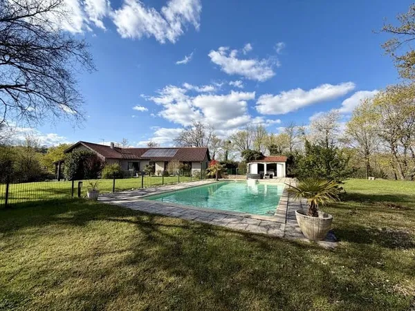 Maison 8 pièces 190 m²