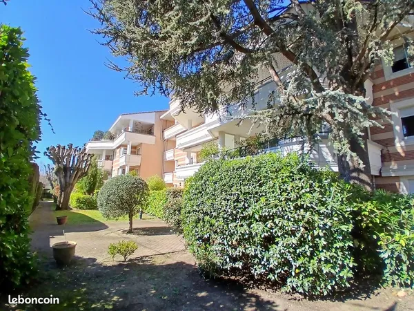 Appartement t3 92 m² cote pavee