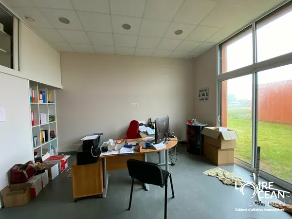 Local professionnel 135 m²