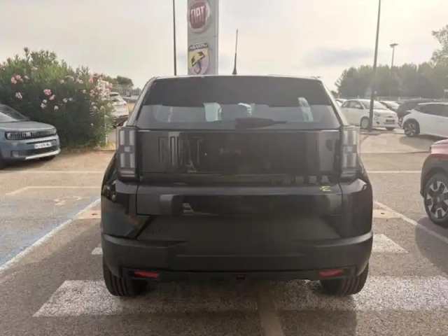 Fiat Panda grande  electrique 113ch icône — photo 7