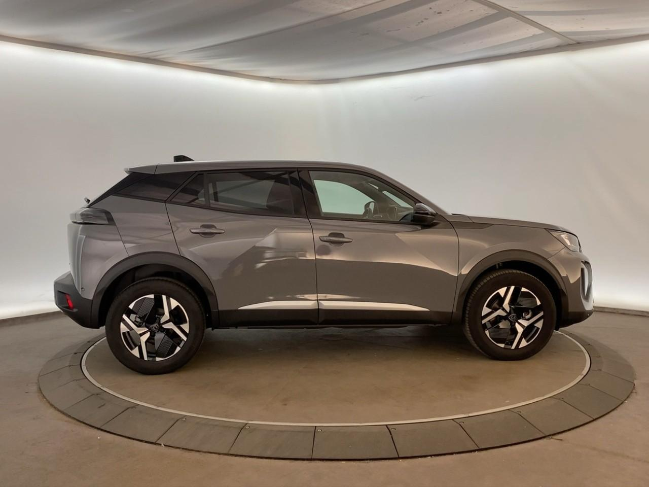 Peugeot 2008 hybrid 145 ch e-dcs6 allure — photo 4