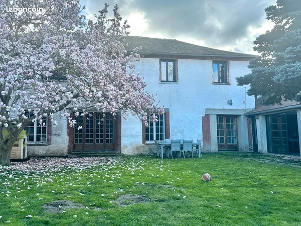 Ancienne auberge sur les bords de l'Eure