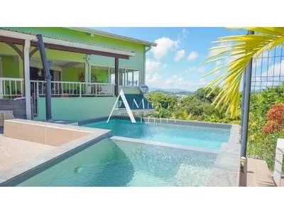 Magnifique Villa T6 avec Piscine + Dépendance T3