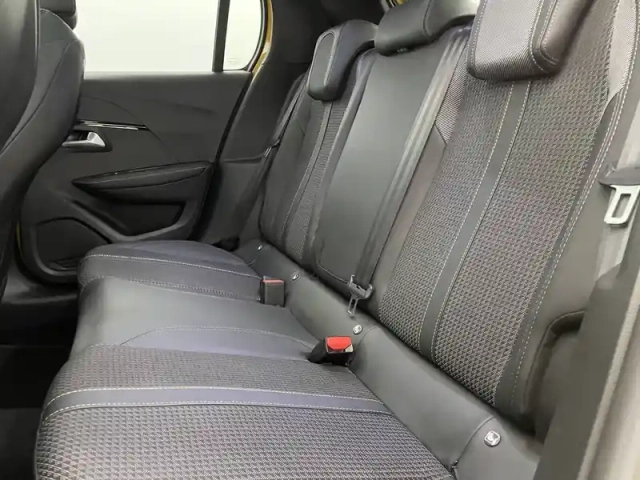 Peugeot 208 puretech 130 s&amp;s eat8 — photo 15