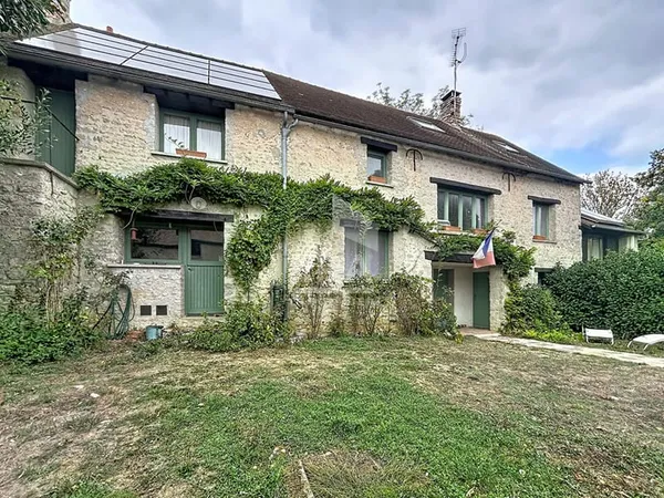 A vendre maison familiale à Abbeville La Riviere (91) 7 pièce(s) 250 m2