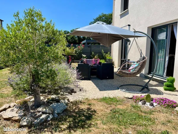 Maison de 2020 - coeur de bourg Trelivan - 3 chambres - DPE A - Aucun travaux - 94 m²