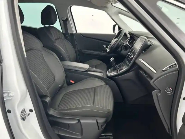 Renault Scenic dci 110 energy — photo 23