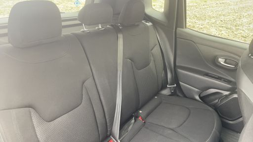 Jeep Renegade 1.3 i 190 4xe Plug in Hybrid 4WD DCT6 - Brooklyn – 2022 – 78835 km – Hybride rechargeable – Boîte Automatique — photo 31
