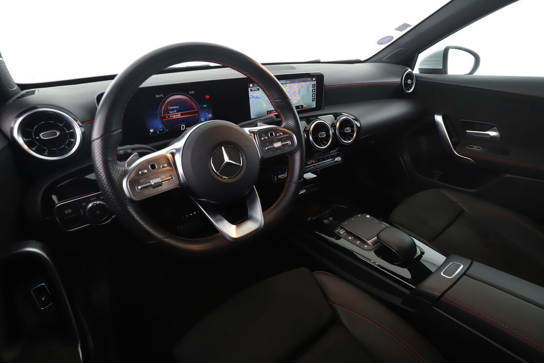 Mercedes-Benz Classe A 250 e AMG Line 8G-DCT — photo 10