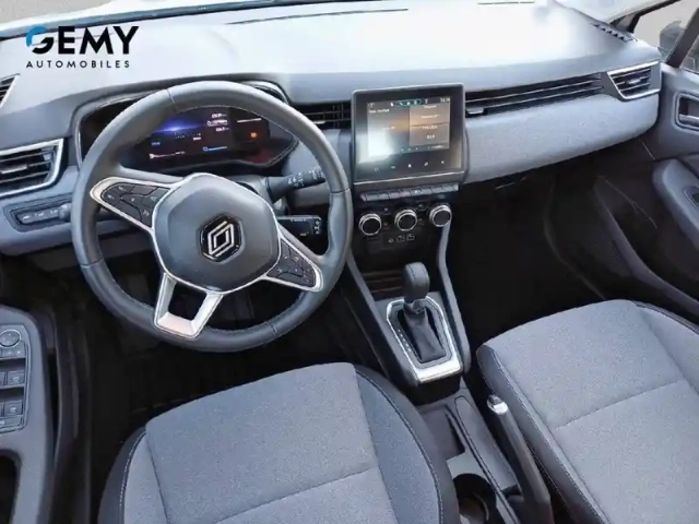 Renault Clio e-tech full hybrid 145 — photo 8