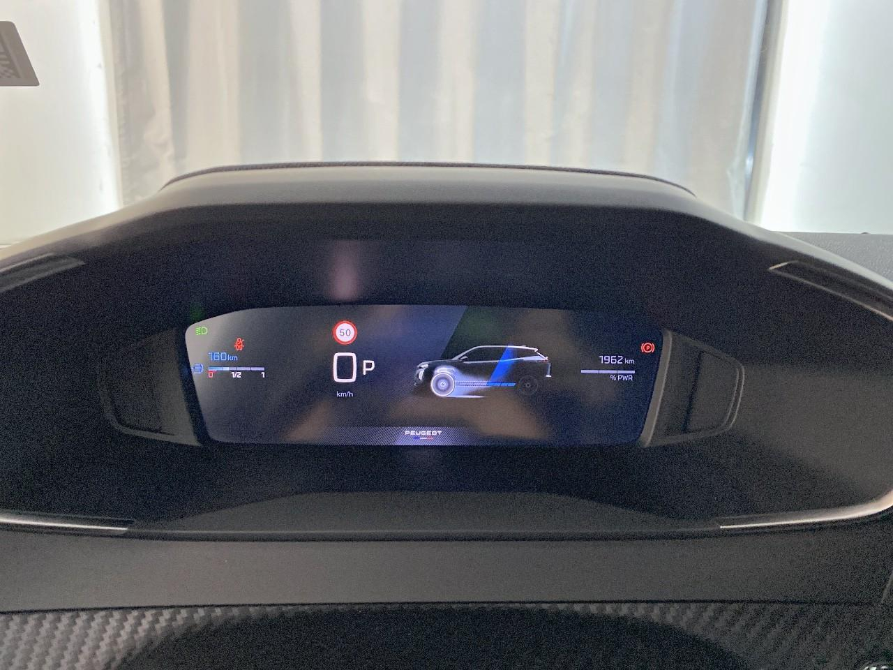 Peugeot 2008 hybrid 145 ch e-dcs6 allure — photo 13
