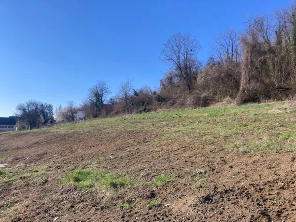 Terrain en individuel 577 m²