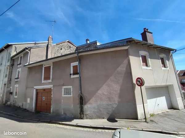 Maison mitoyenne à rénover