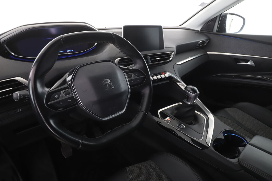 Peugeot 5008 1.5 Blue-HDi Allure — photo 10