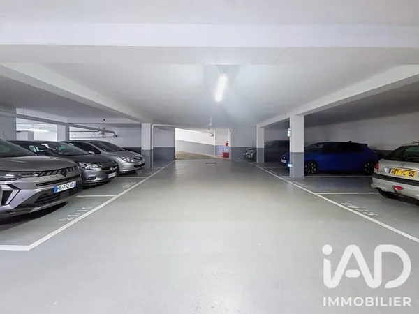 Parking 13 m²
